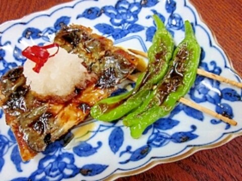 土用の鰻蒲焼＆ししとうの筏焼きで　オツな一品♪